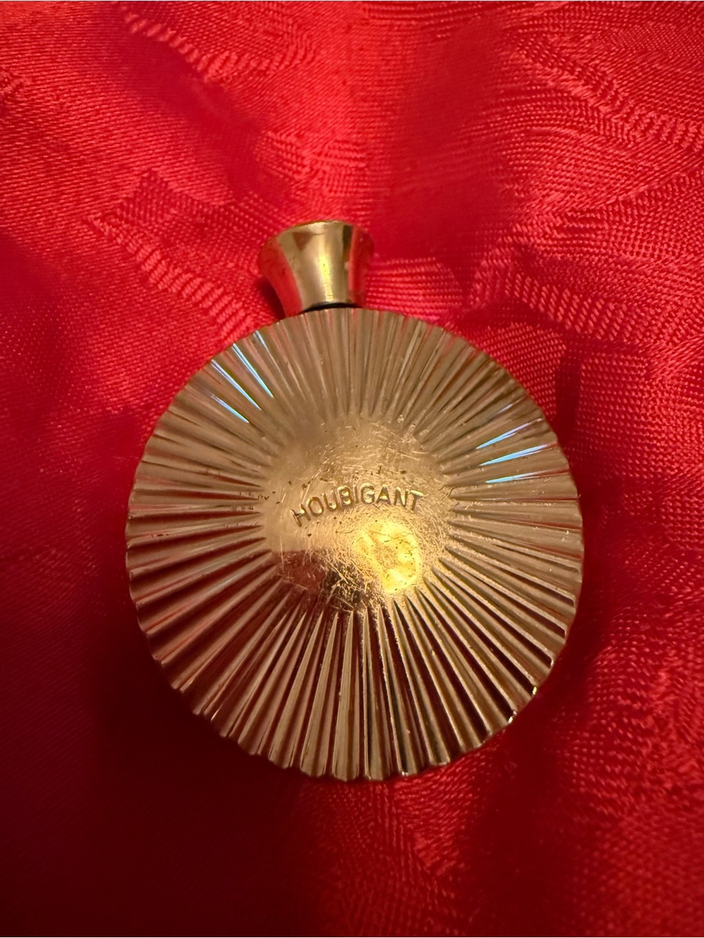 Parfum vintage bottle half full